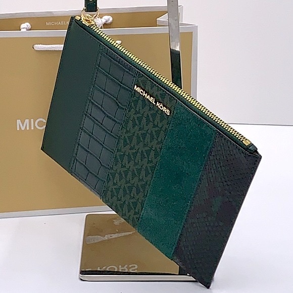 Michael Kors JST XL Zip Clutch Wristlet - Racing Green Multi - Picture 3 of 14